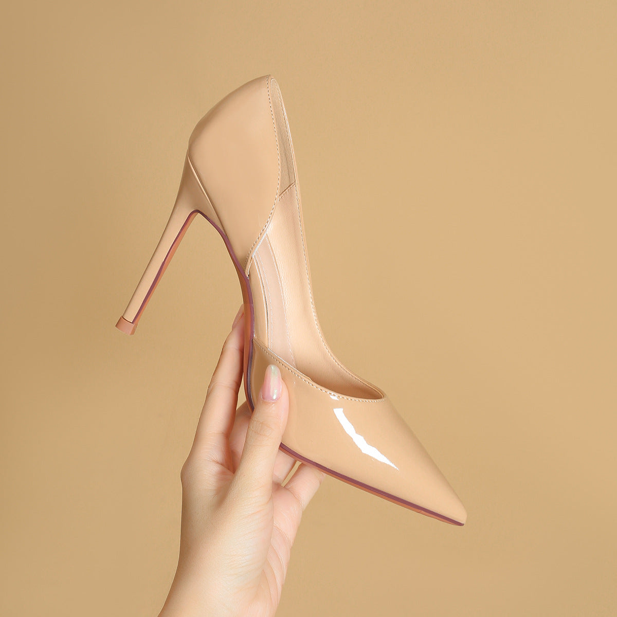 Side hollow nude high heels